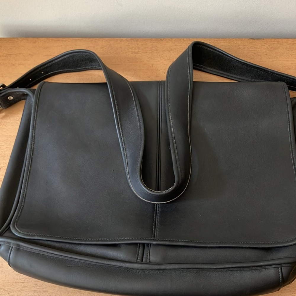 Coach vintage black laptop/briefcase - Picture 2 of 8